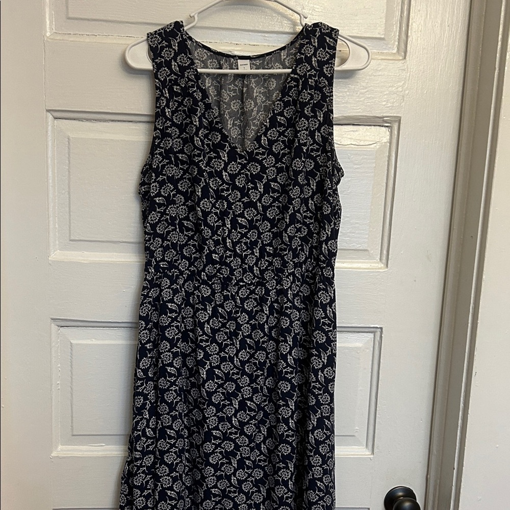 Old Navy Navy and White Floral Midi Dress